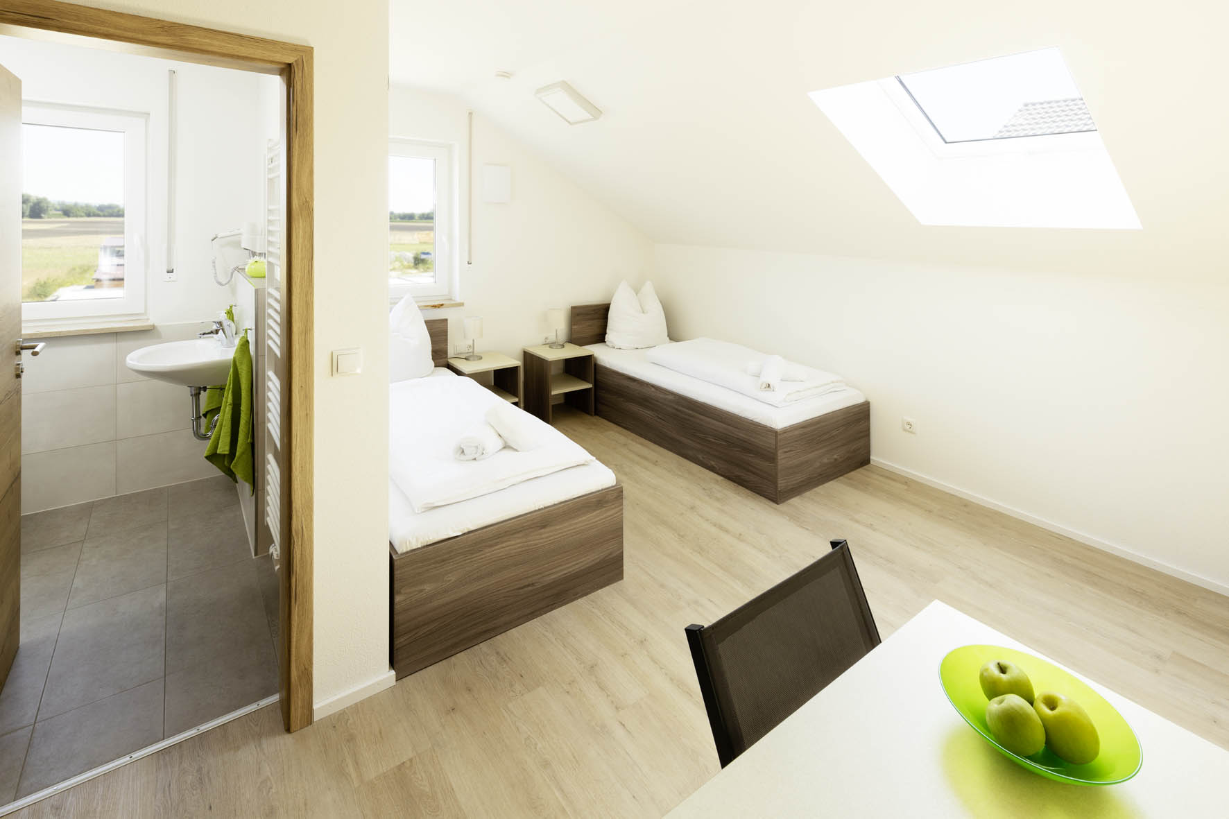 Dachgeschoss standard Zimmer - Green Guest House